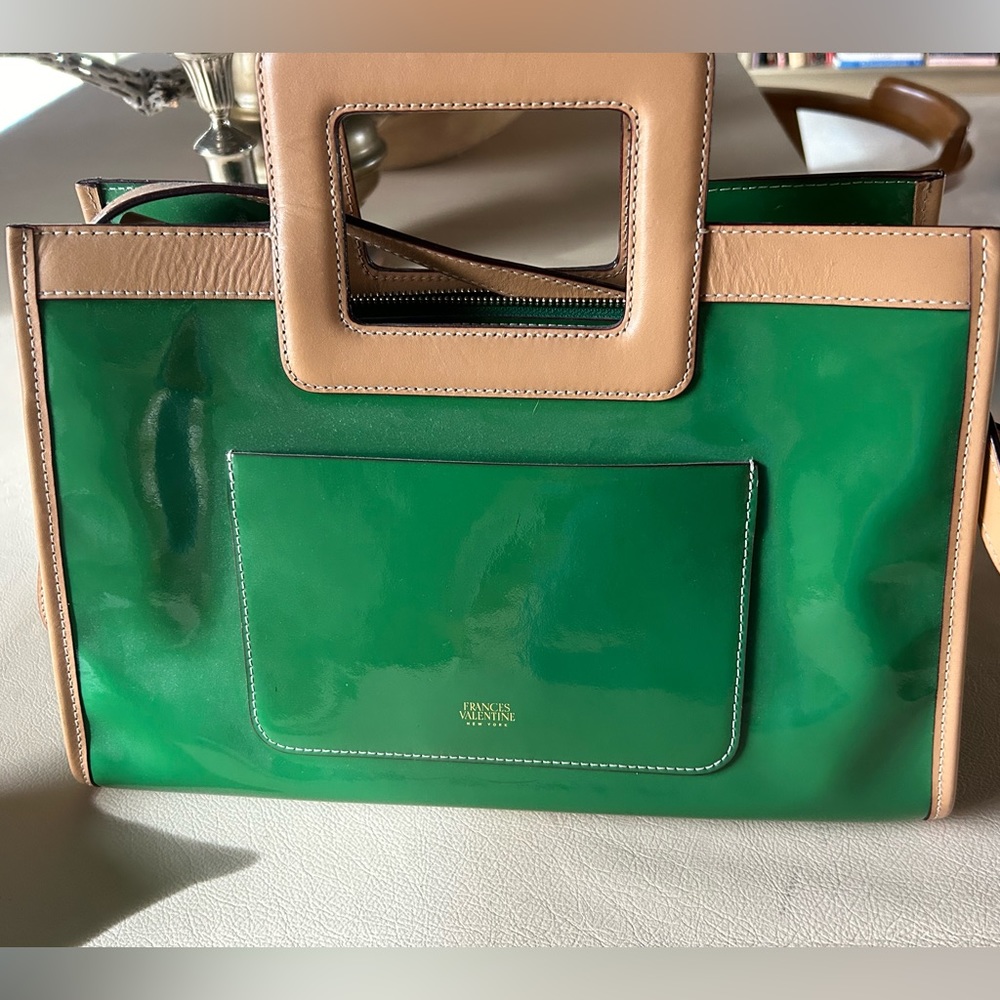 Green purse and wallet